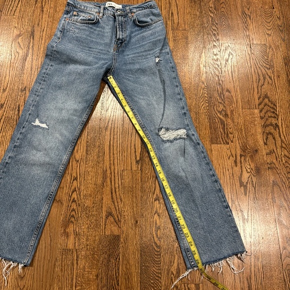 Zara distressed straight leg frayed hem jeans size 4 - Picture 12 of 12